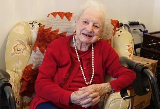 Louise Levy, New York’s Oldest Resident, Dies at 112