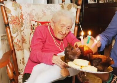 On her 111th birthday in 2021. (Source: Telemadrid)